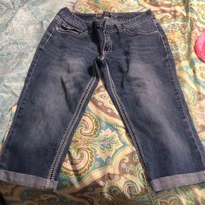 Ariya capris size 9/10